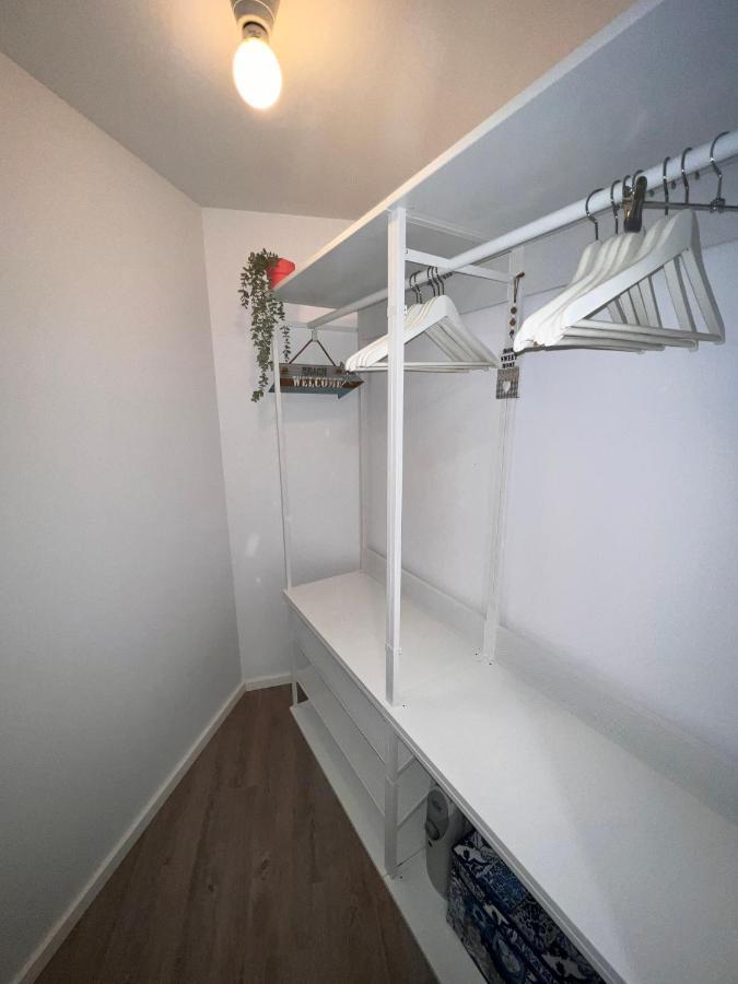 Apartamento 1 Quarto, Com Patio, Em Frente Praia Paço de Arcos Екстериор снимка