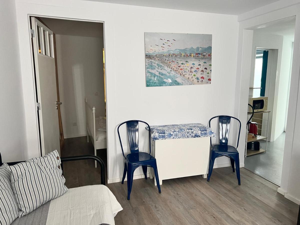 Apartamento 1 Quarto, Com Patio, Em Frente Praia Paço de Arcos Екстериор снимка