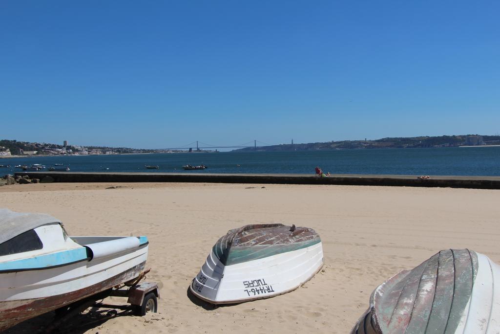 Apartamento 1 Quarto, Com Patio, Em Frente Praia Paço de Arcos Екстериор снимка