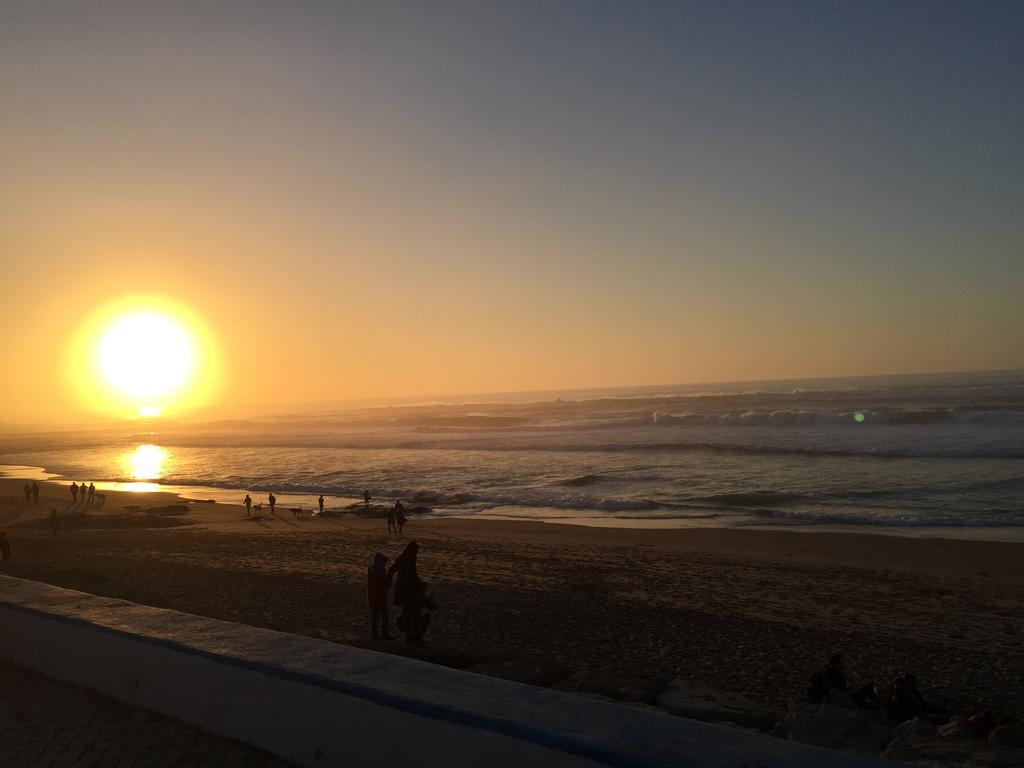 Apartamento 1 Quarto, Com Patio, Em Frente Praia Paço de Arcos Екстериор снимка